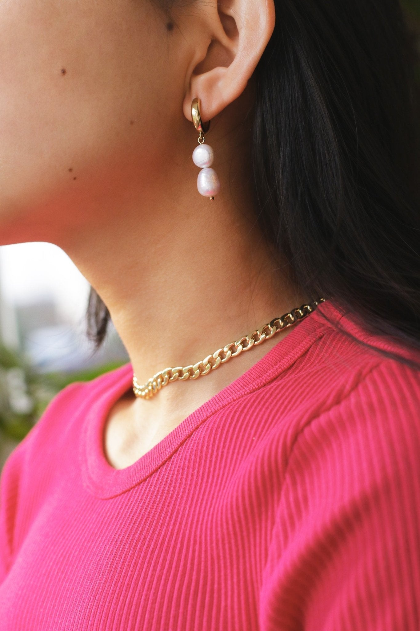 Twinning Pearl Huggies EarringsNuma EstiloDrop Earrings