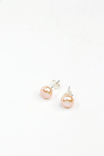 6.5mm-7mm light peach pearl stud