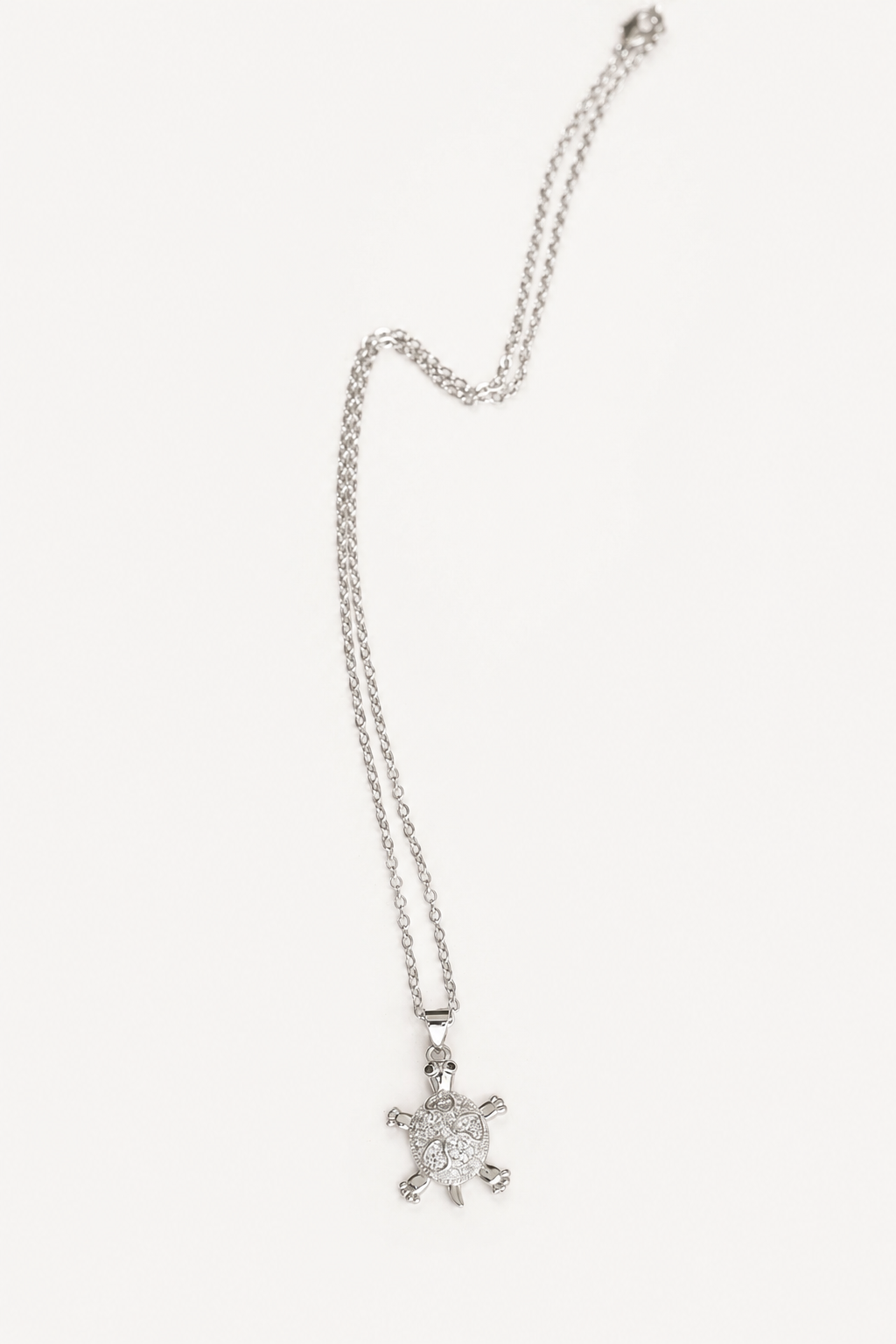 Take Me To The Sea Necklace Numa Estilo Turtle Pendent Necklaces
