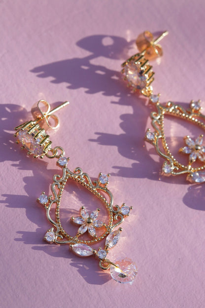 Frozen In Time EarringsNuma EstiloDrop Earrings