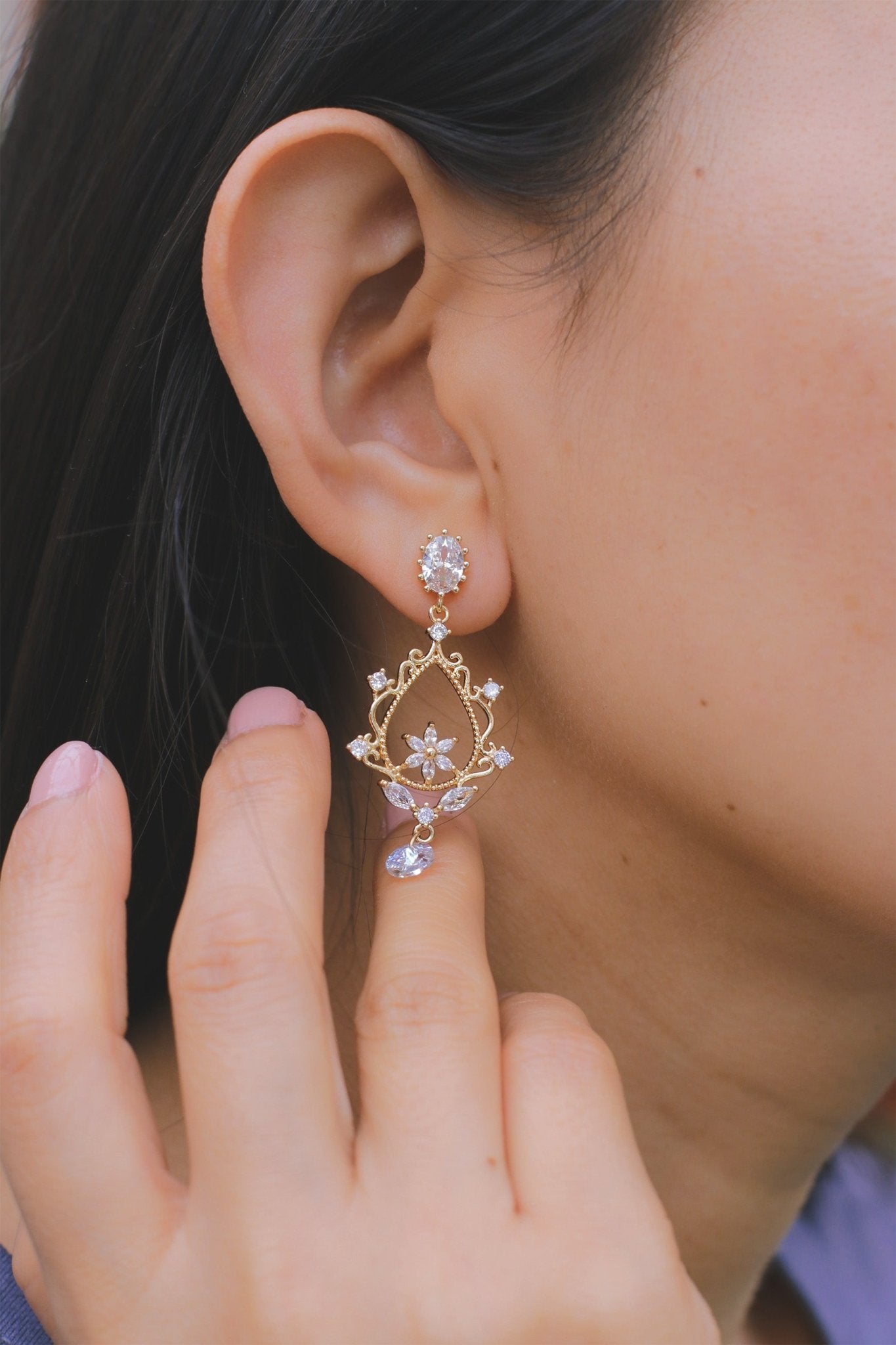 Frozen In Time EarringsNuma EstiloDrop Earrings