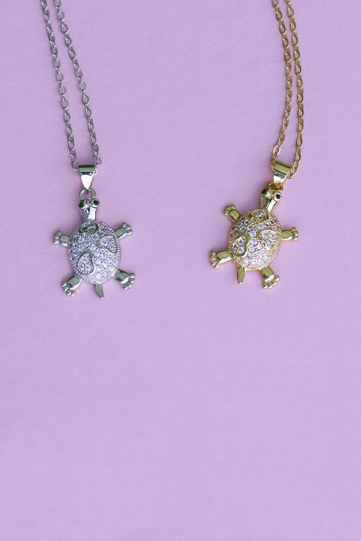 Take Me To The Sea NecklaceNuma EstiloTurtle Pendent Necklaces