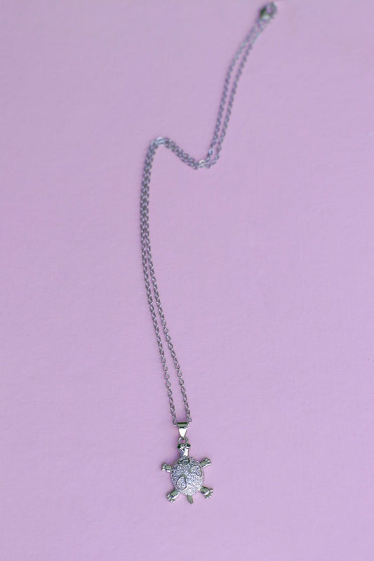 Take Me To The Sea NecklaceNuma EstiloTurtle Pendent Necklaces