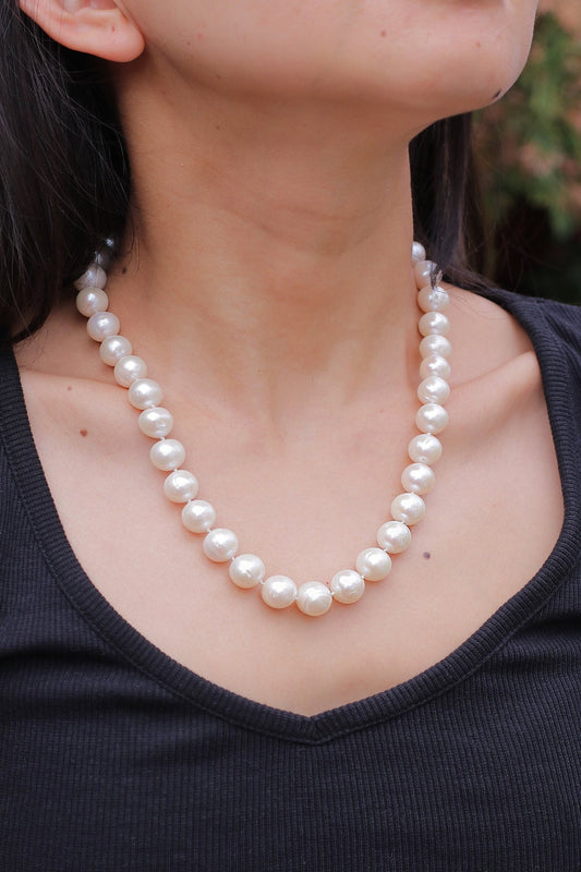 Timeless Classic Pearl NecklaceNuma EstiloNecklace