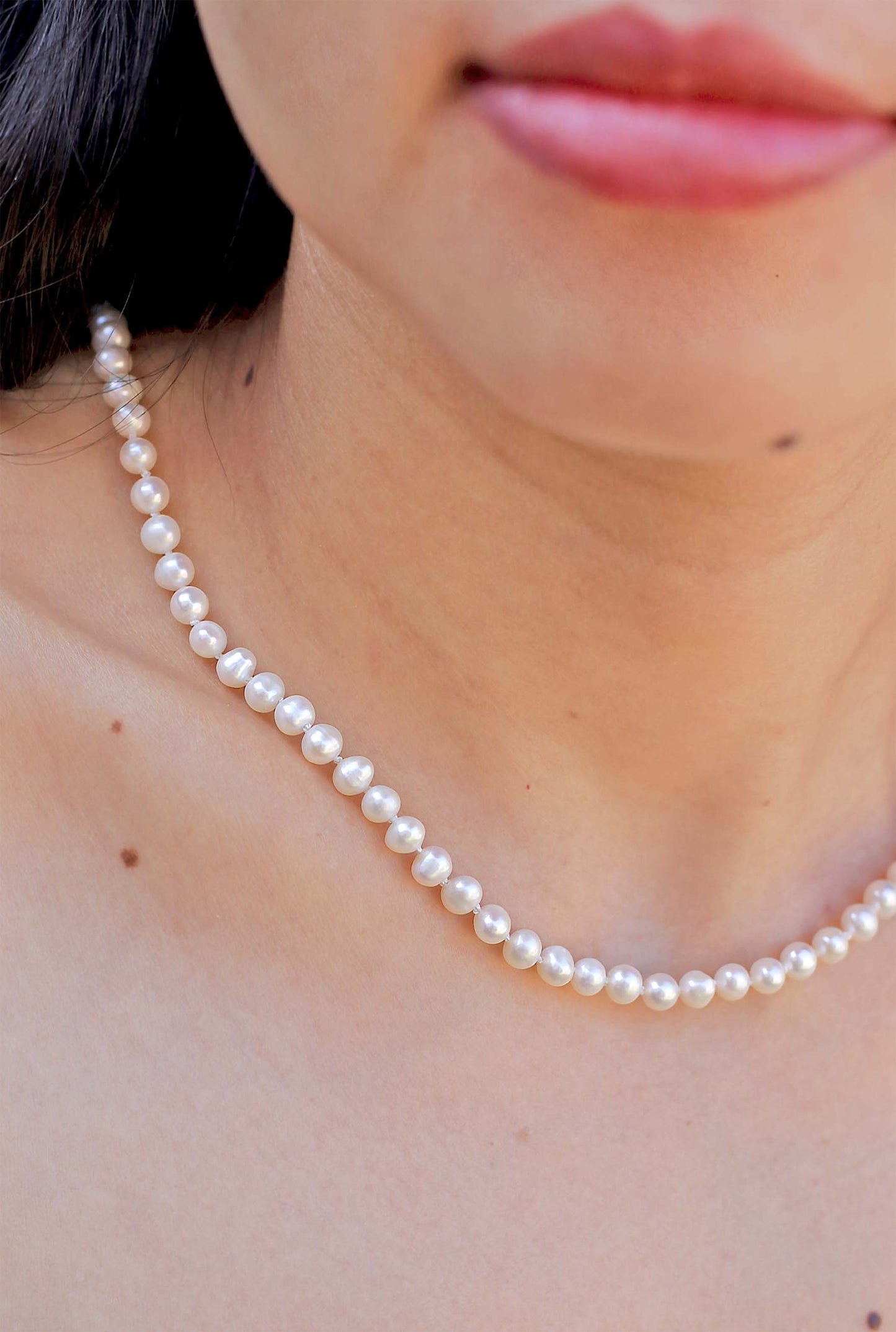 Simple Hand Knotted Pearl Necklace